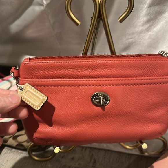 Coach Bundle Avery Bucket Bag and Matching Wristlet in Tea Rose  ** HOST PICK** - Picture 12 of 15